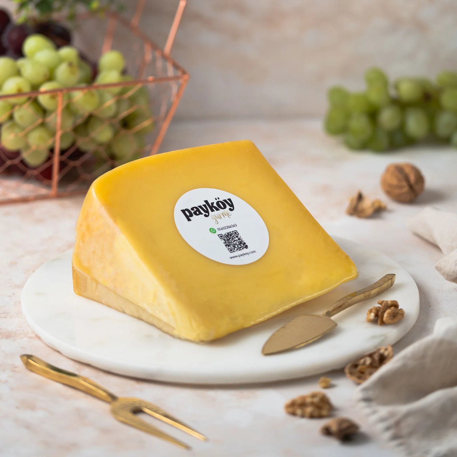 Hakiki Kars Eski Kaşarı (Göbek Kaşar) - 1 kg